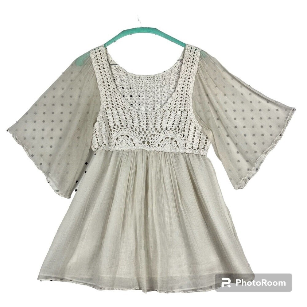 XXI 100% Silk and Crochet Boho Blouse Size Medium Off White Bell Sleeve